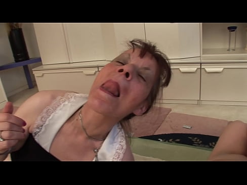❤️ To bestemødre og en bestefar har en trekant ❤❌ Vakker porno hos oss no.pornsexphoto.ru ﹏