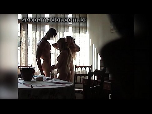 ❤️ Sexvenner inviterer en gigantisk mann og en trekant med seg ❤❌ Vakker porno hos oss no.pornsexphoto.ru ﹏