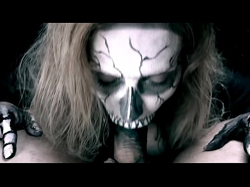 ❤️ Demon jente suger kuk med sin svarte munn og svelger cum. ❤❌ Vakker porno hos oss no.pornsexphoto.ru ﹏